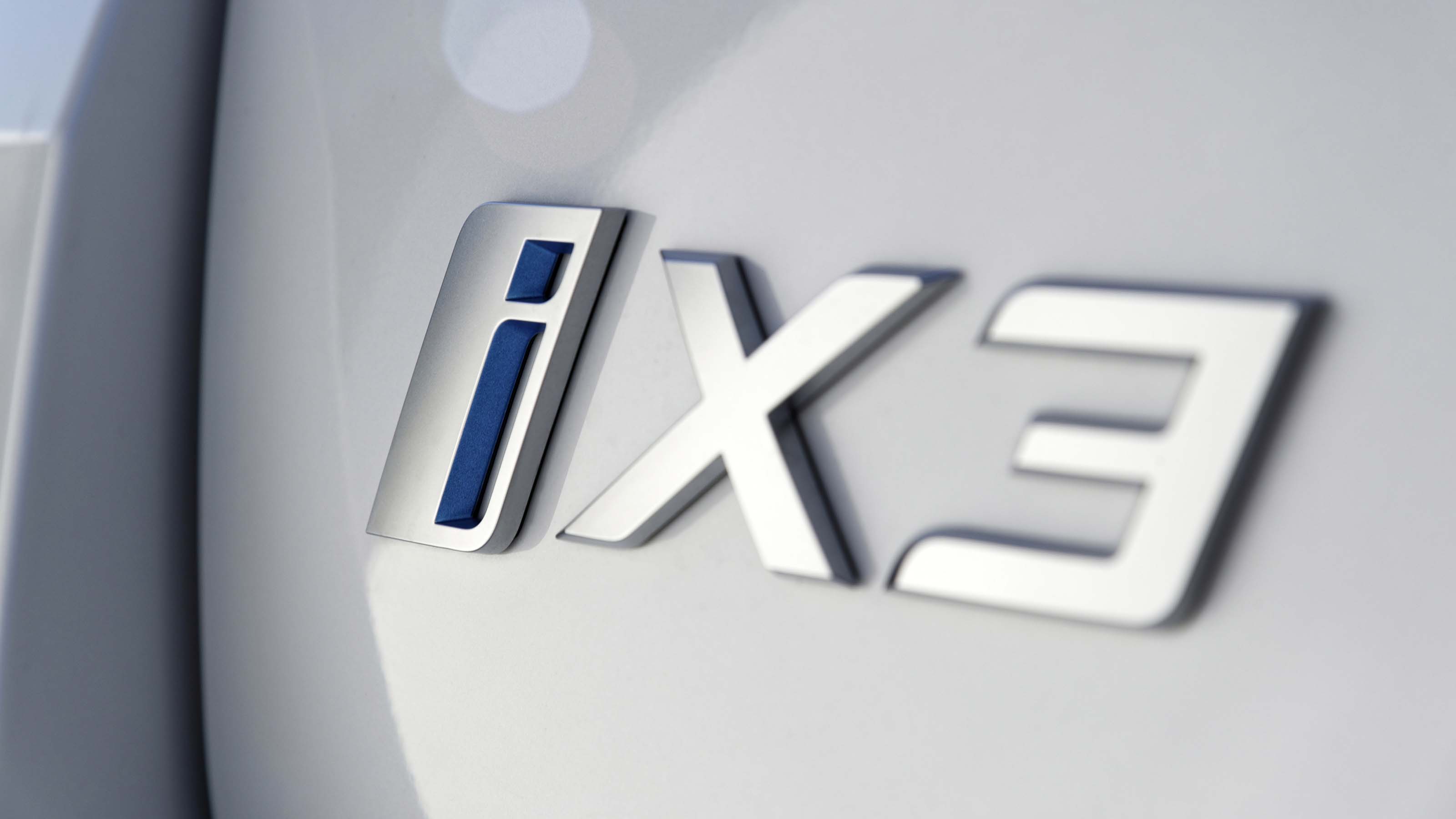 BMW iX3