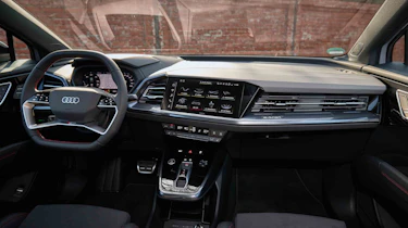 Audi Q4 45 e-tron cabin