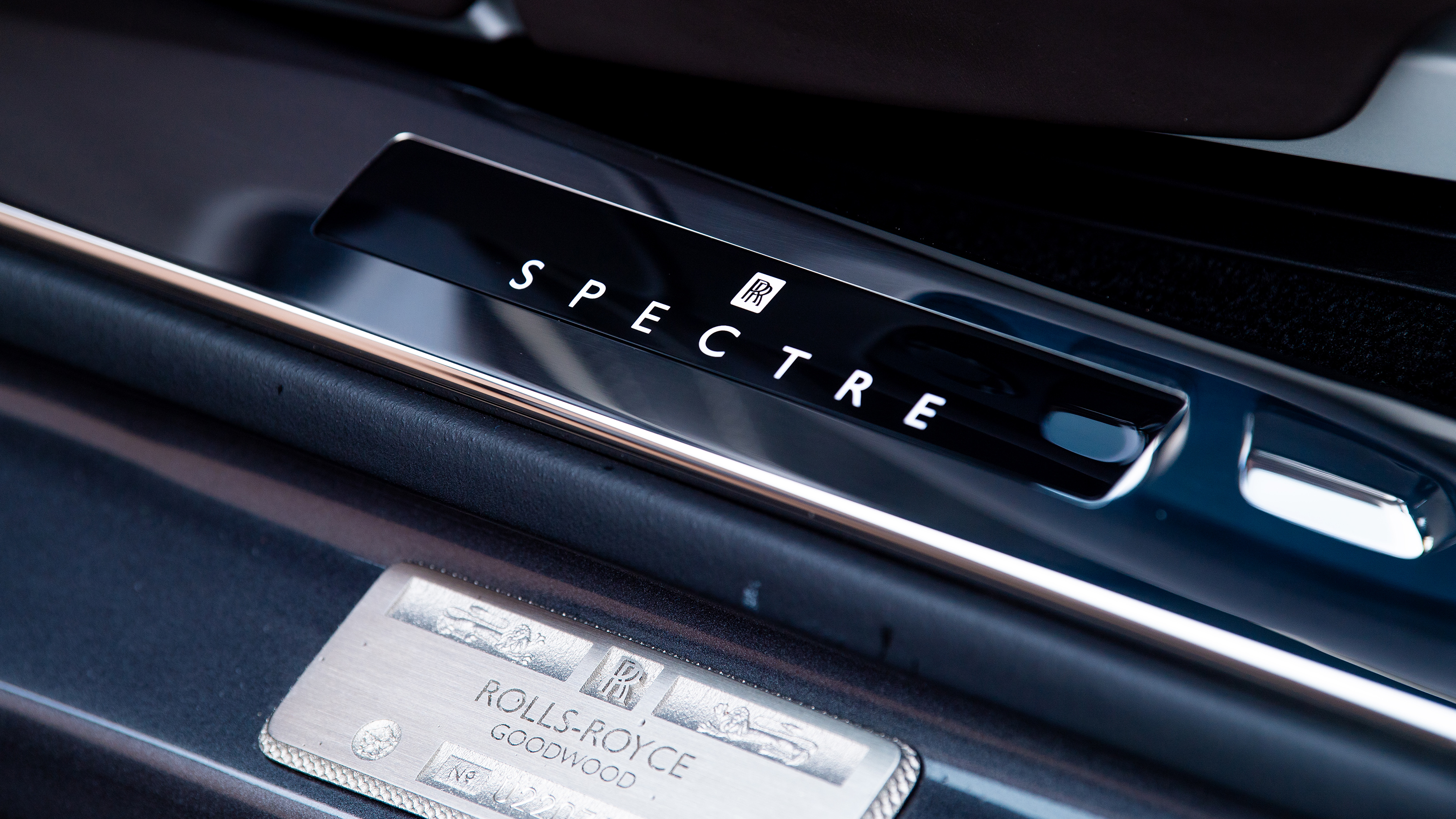 Rolls-Royce Spectre - 'Spectre' sill plate