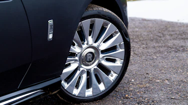 Rolls-Royce Spectre - wheel