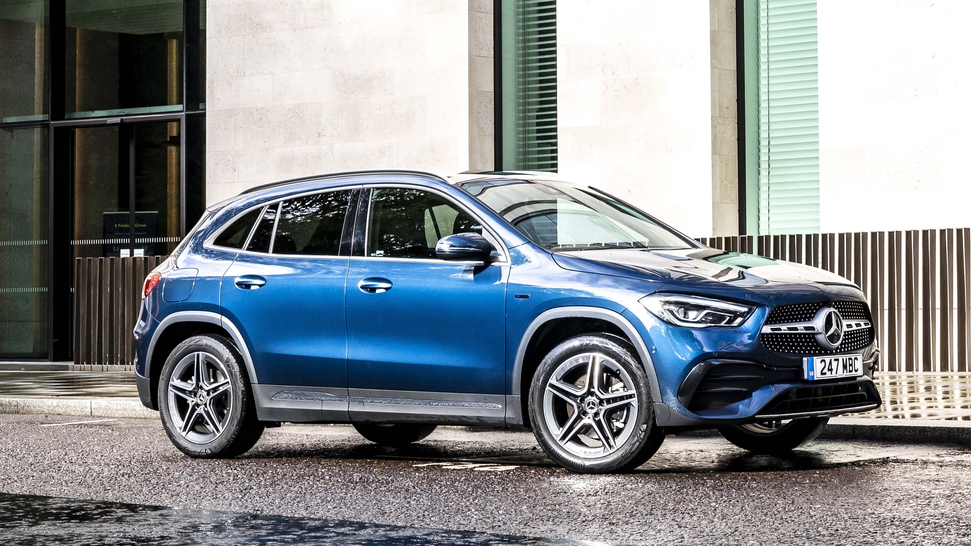 Mercedes GLA 250 e plug-in hybrid