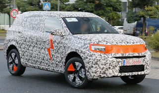 Vauxhall Crossland Electric front cornering