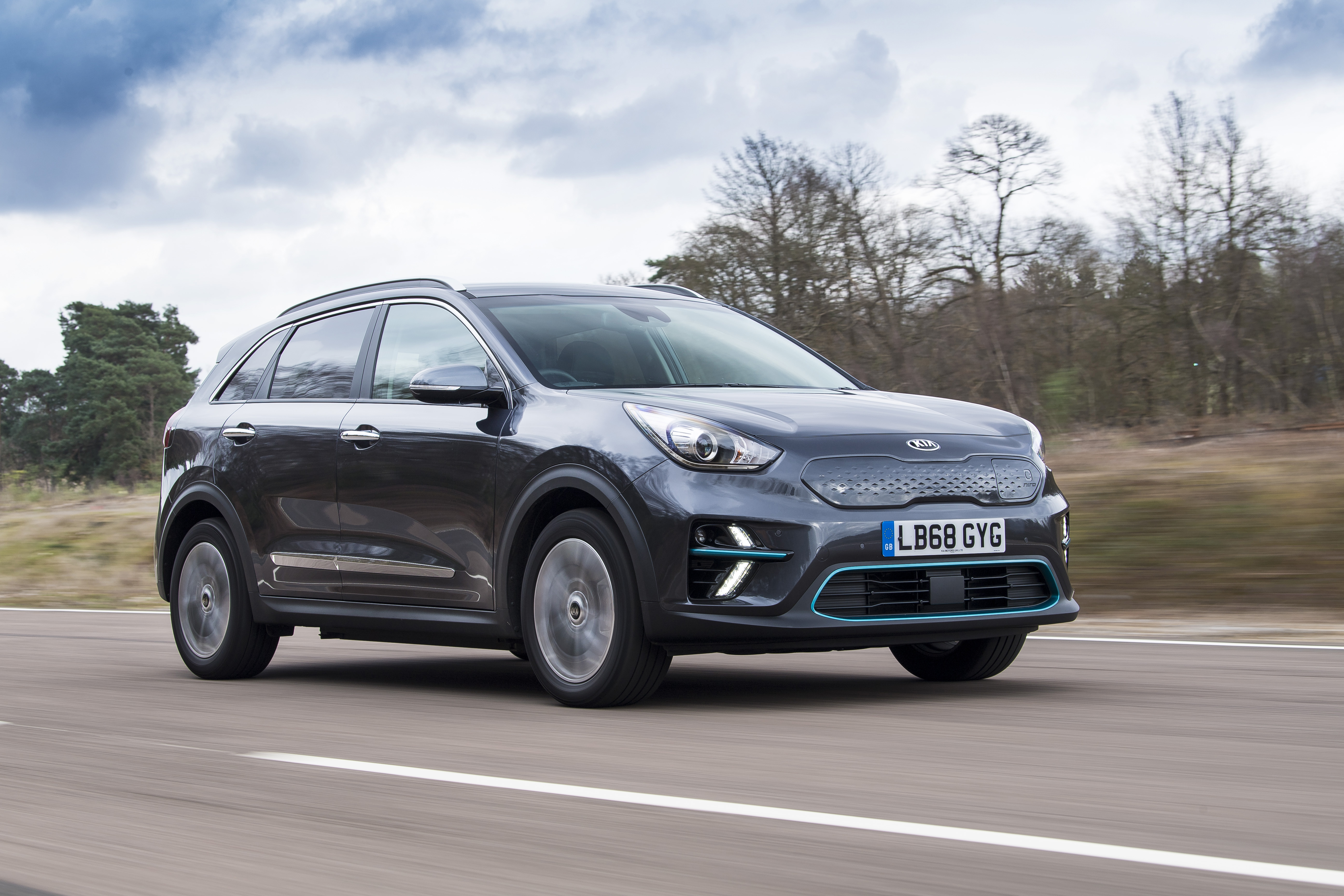 Kia e-Niro driving