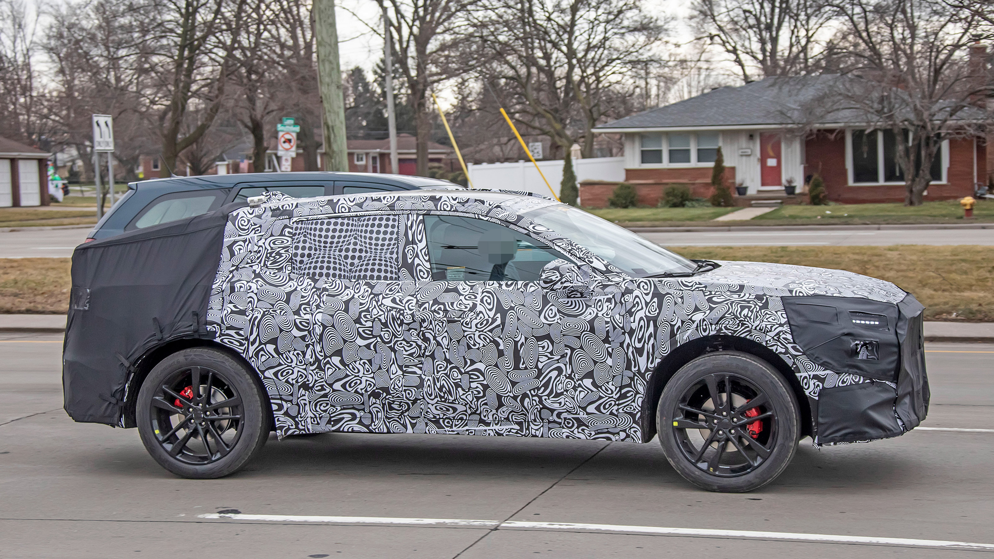 Ford Mondeo SUV spy shot