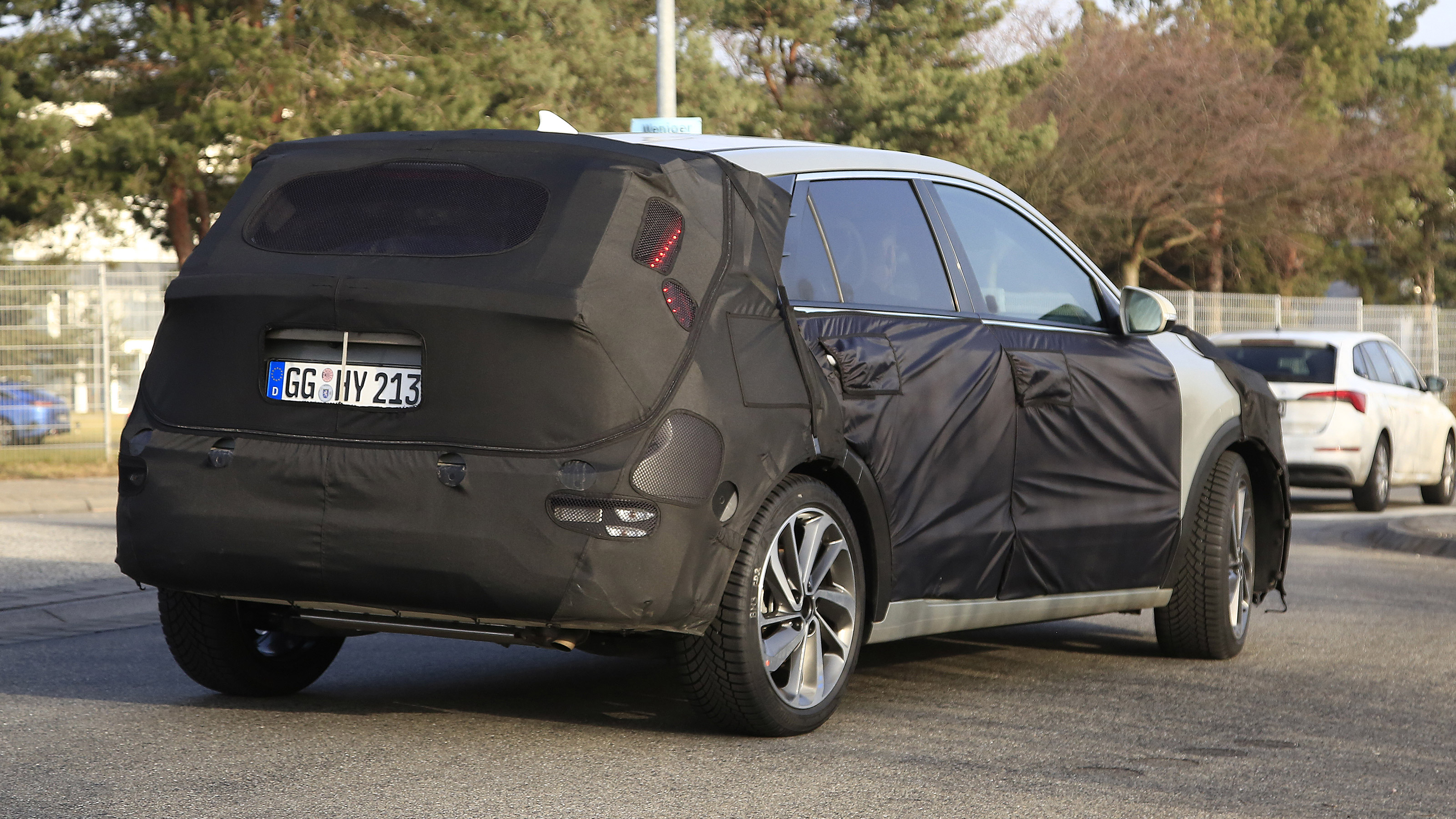 Kia Niro spy shot