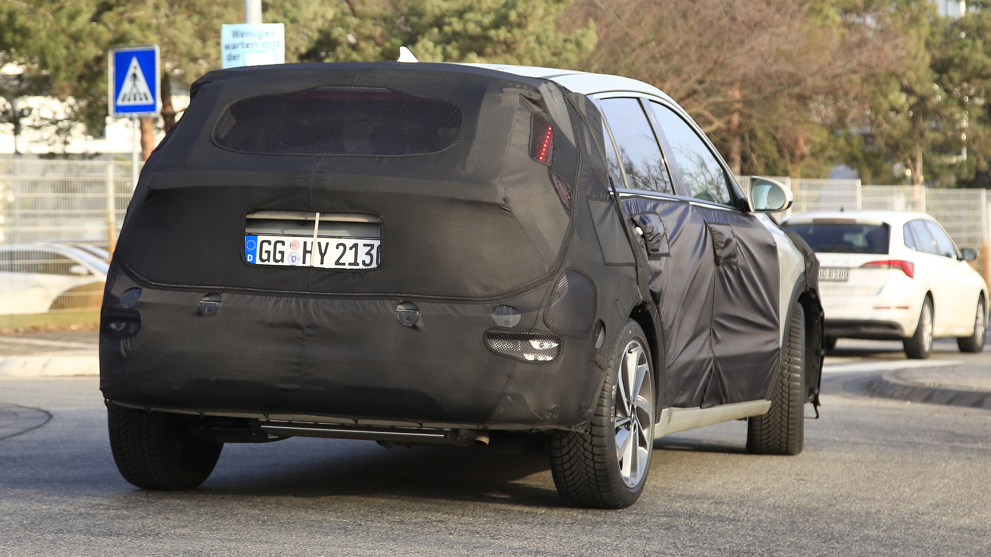 Kia Niro spy shot