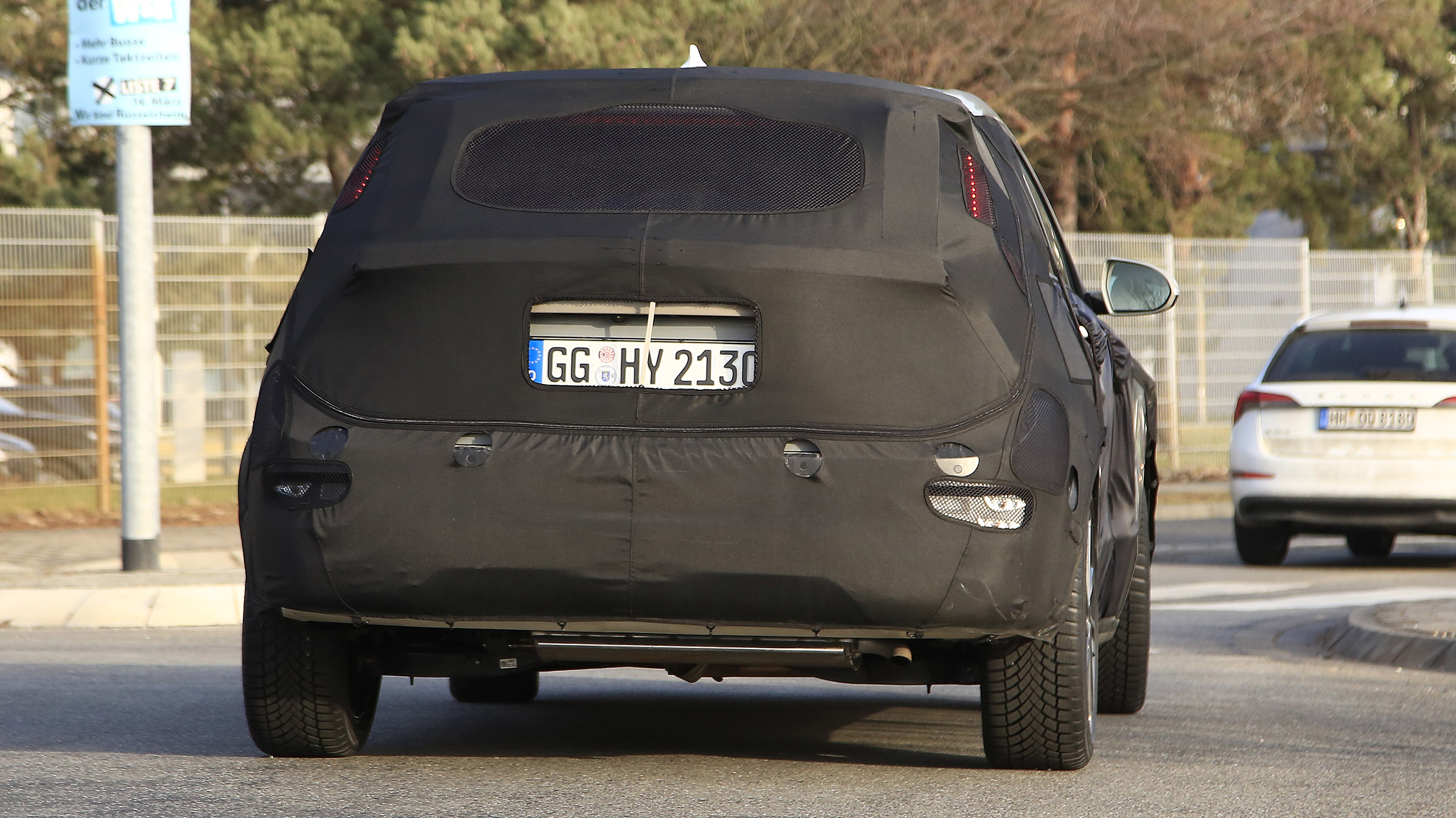 Kia Niro spy shot