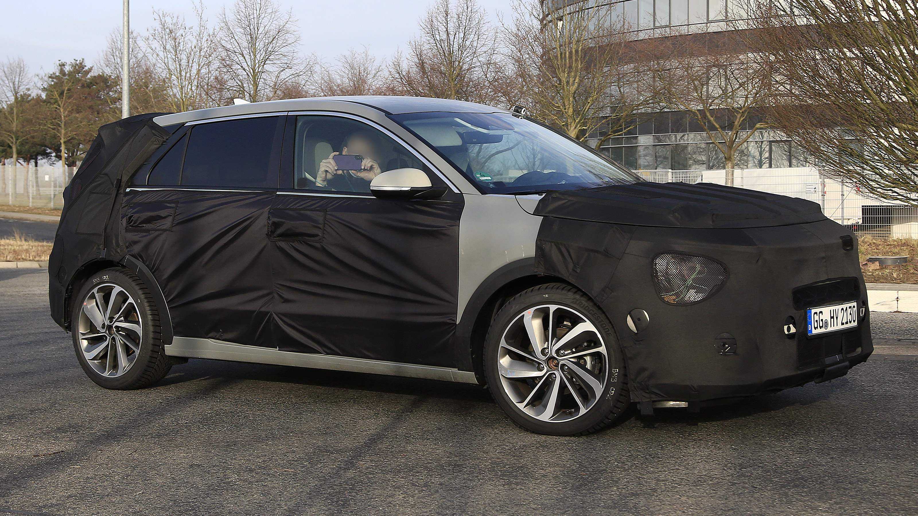 Kia Niro spy shot