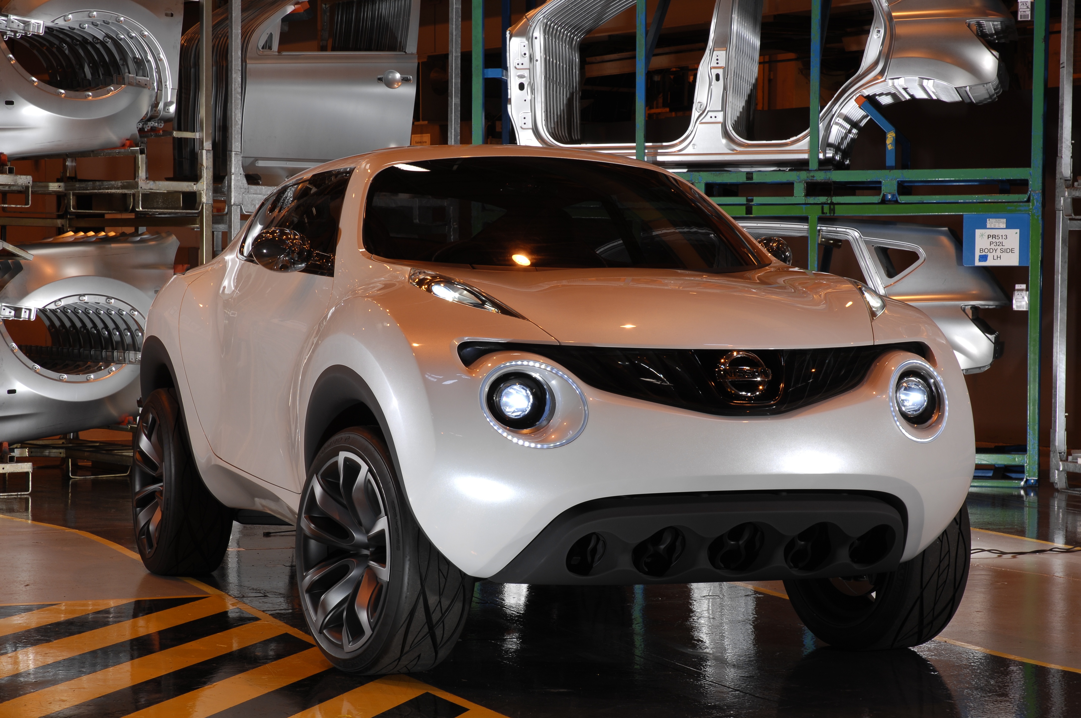 Nissan Quanza concept - front