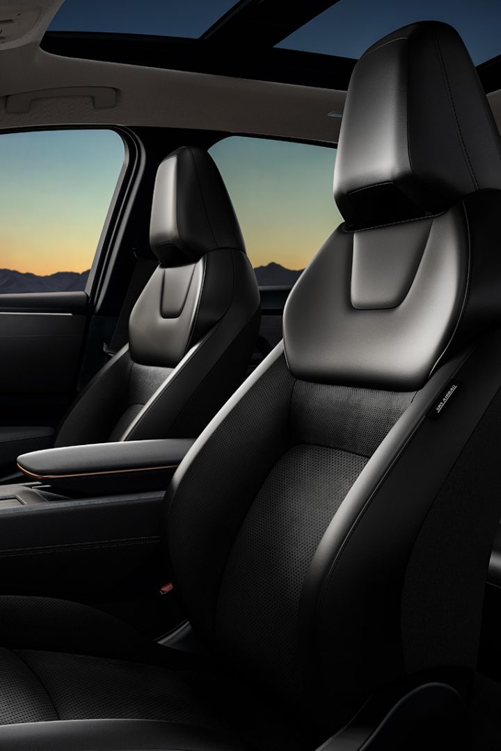 Nissan Ariya - interior detail