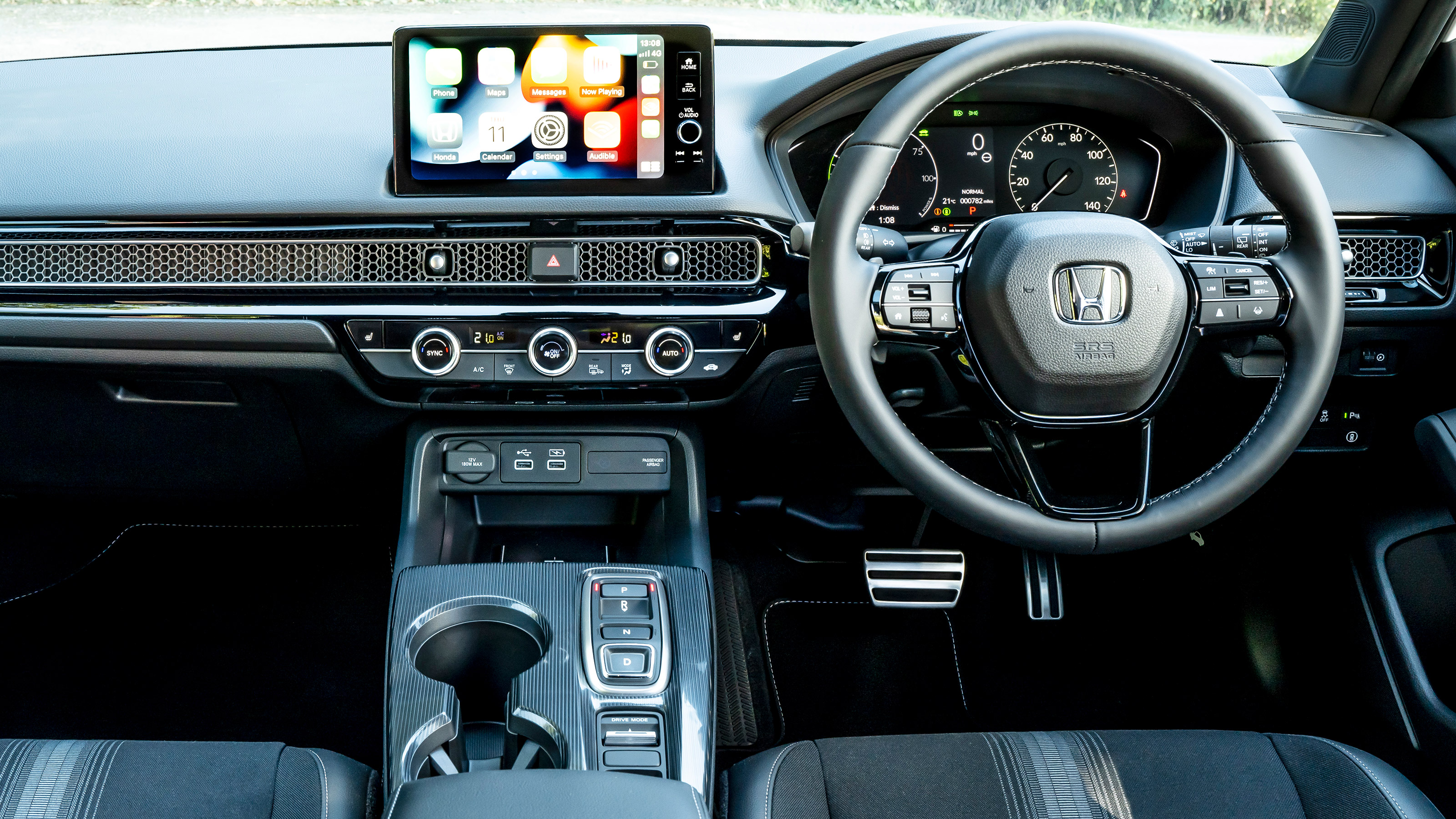 2022 Honda Civic interior 