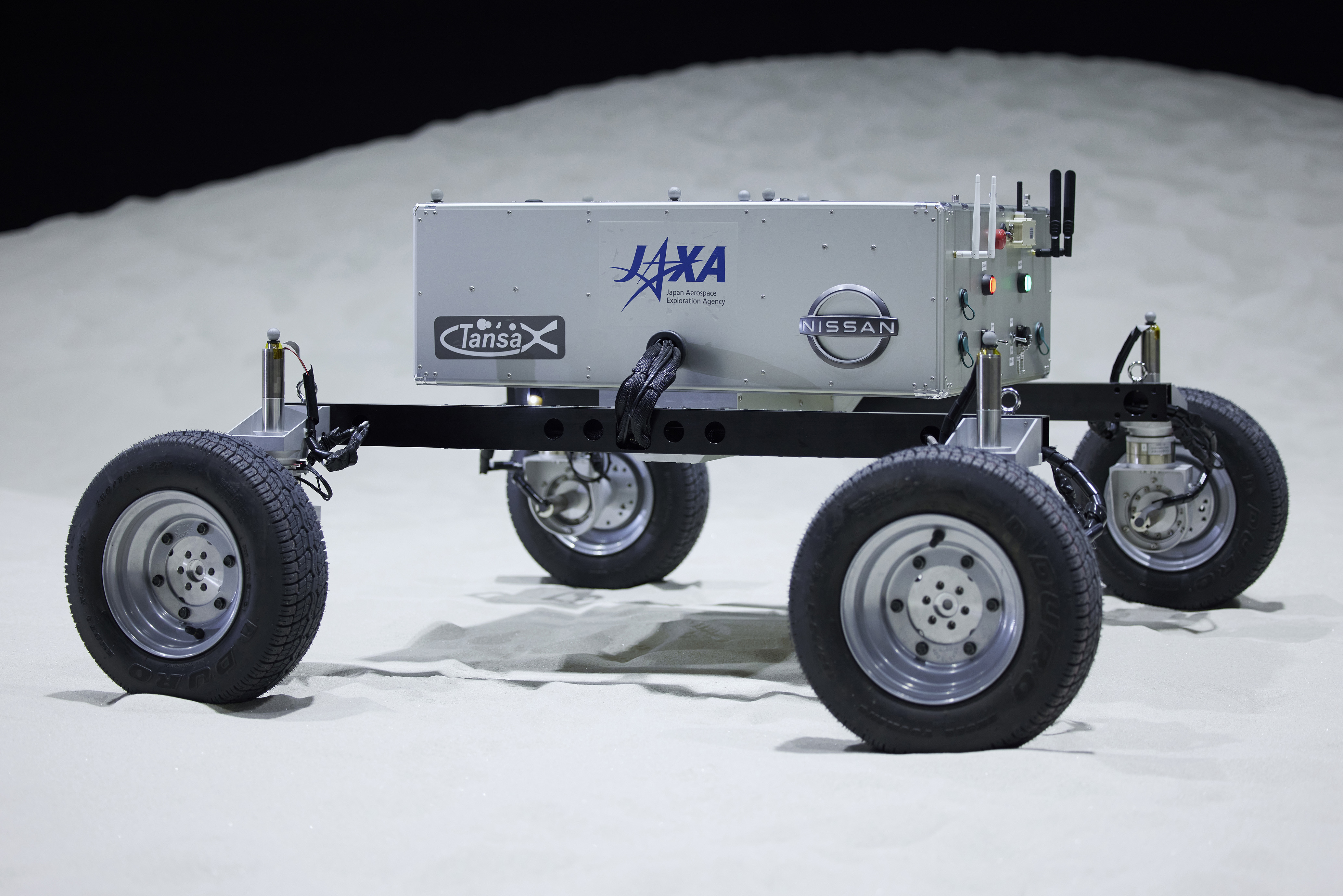 Nissan/Jaxa collaboration 