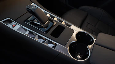 DS 7 cupholders