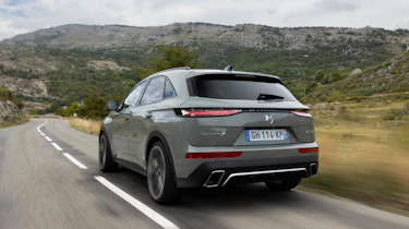 DS 7 360 driving - rear view