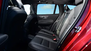 Volvo V60 Recharge - back seats