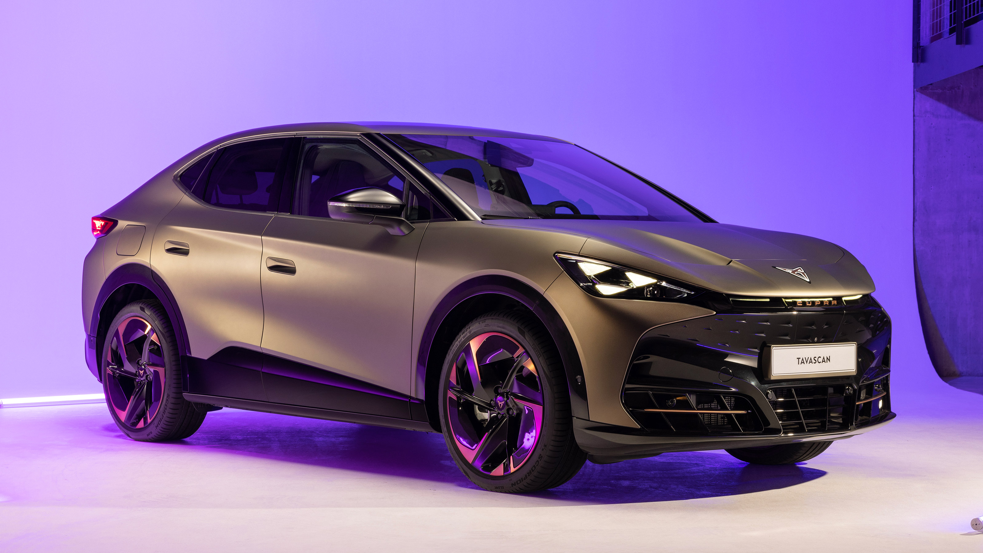 Cupra Tavascan studio
