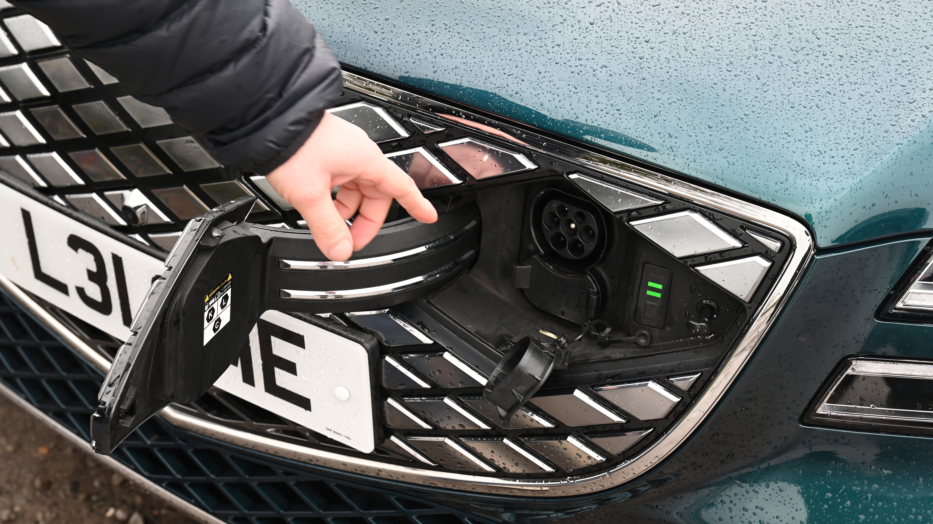 Genesis Electrified G80 - charging