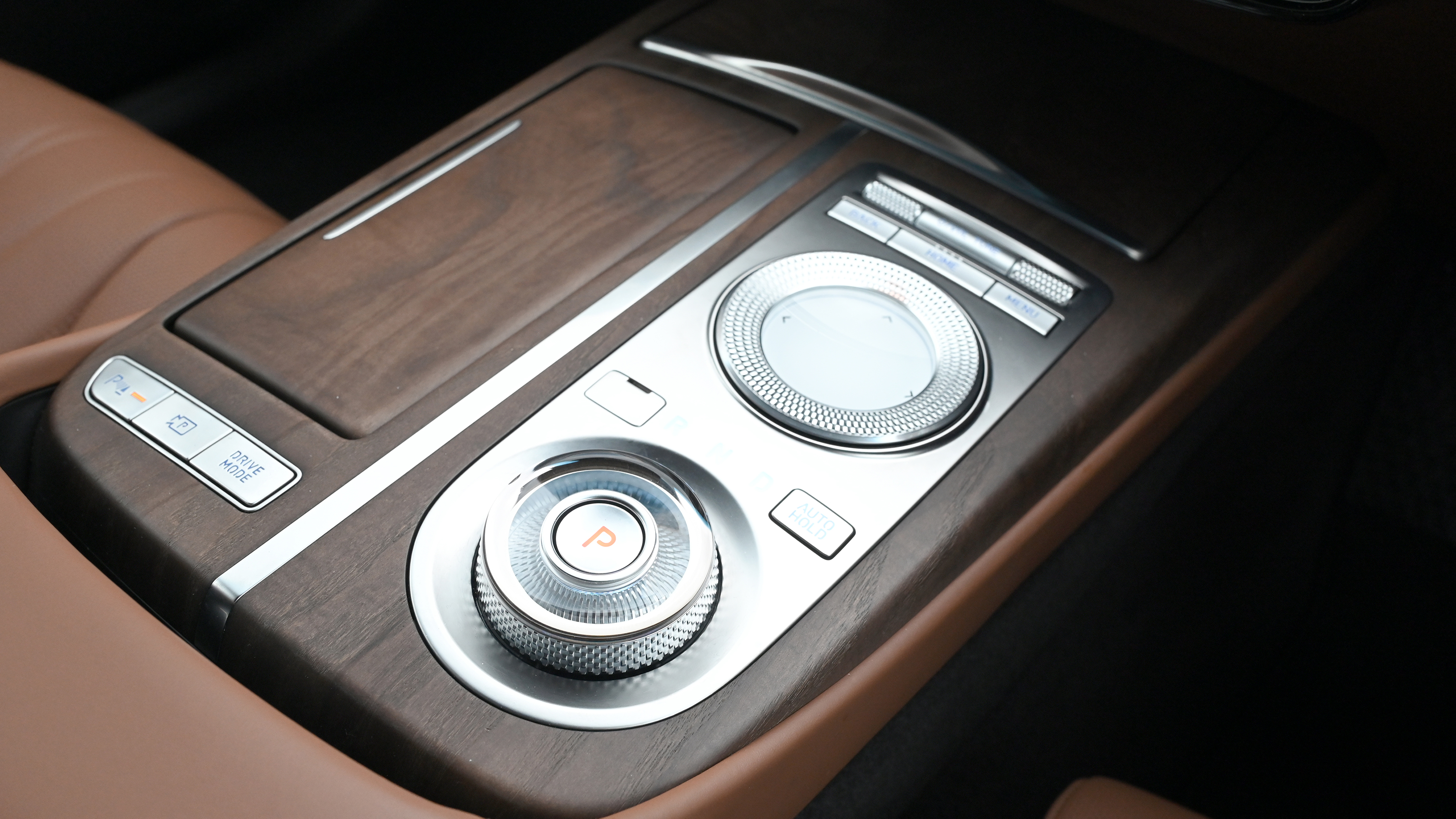 Genesis Electrified G80 - gear selector