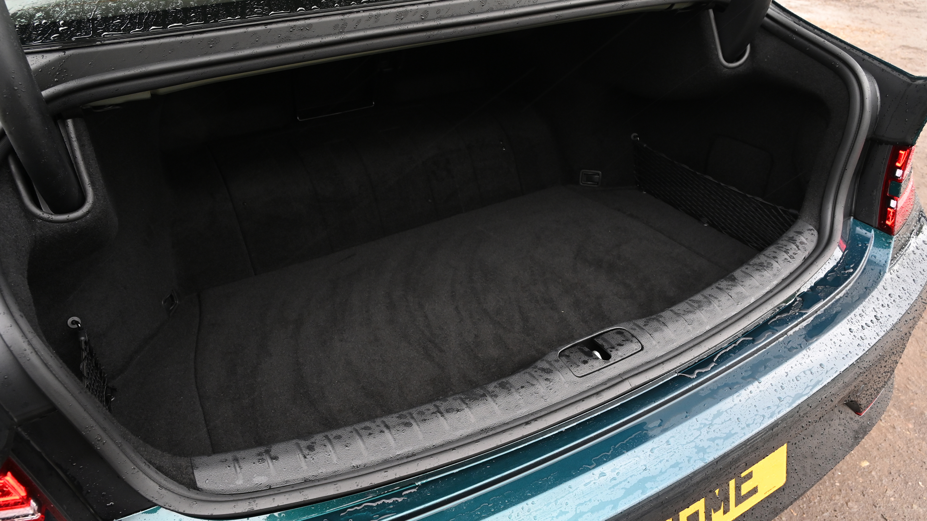 Genesis Electrified G80 - boot