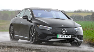 Mercedes EQE - front dynamic