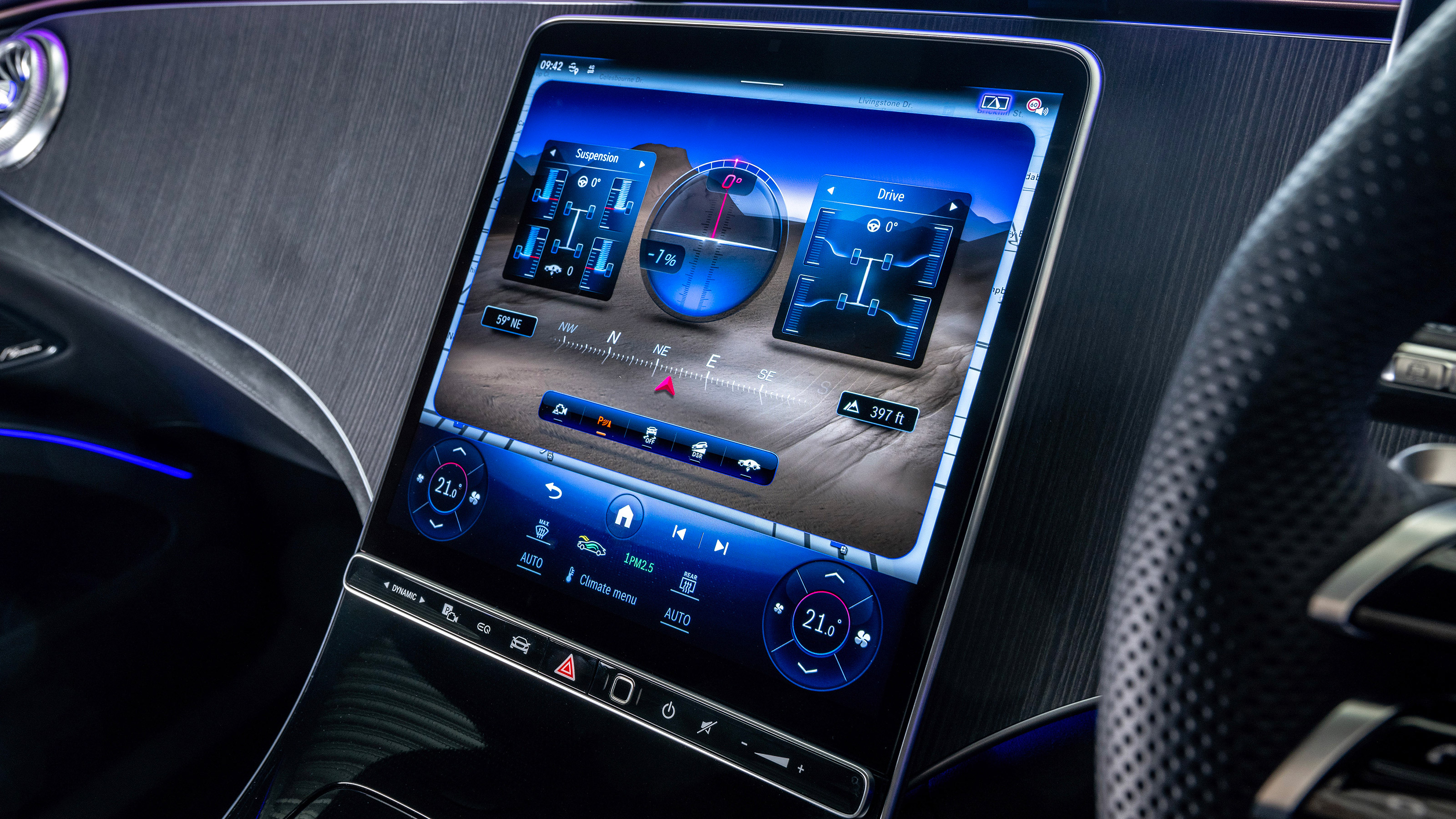 Mercedes EQS SUV - satnav