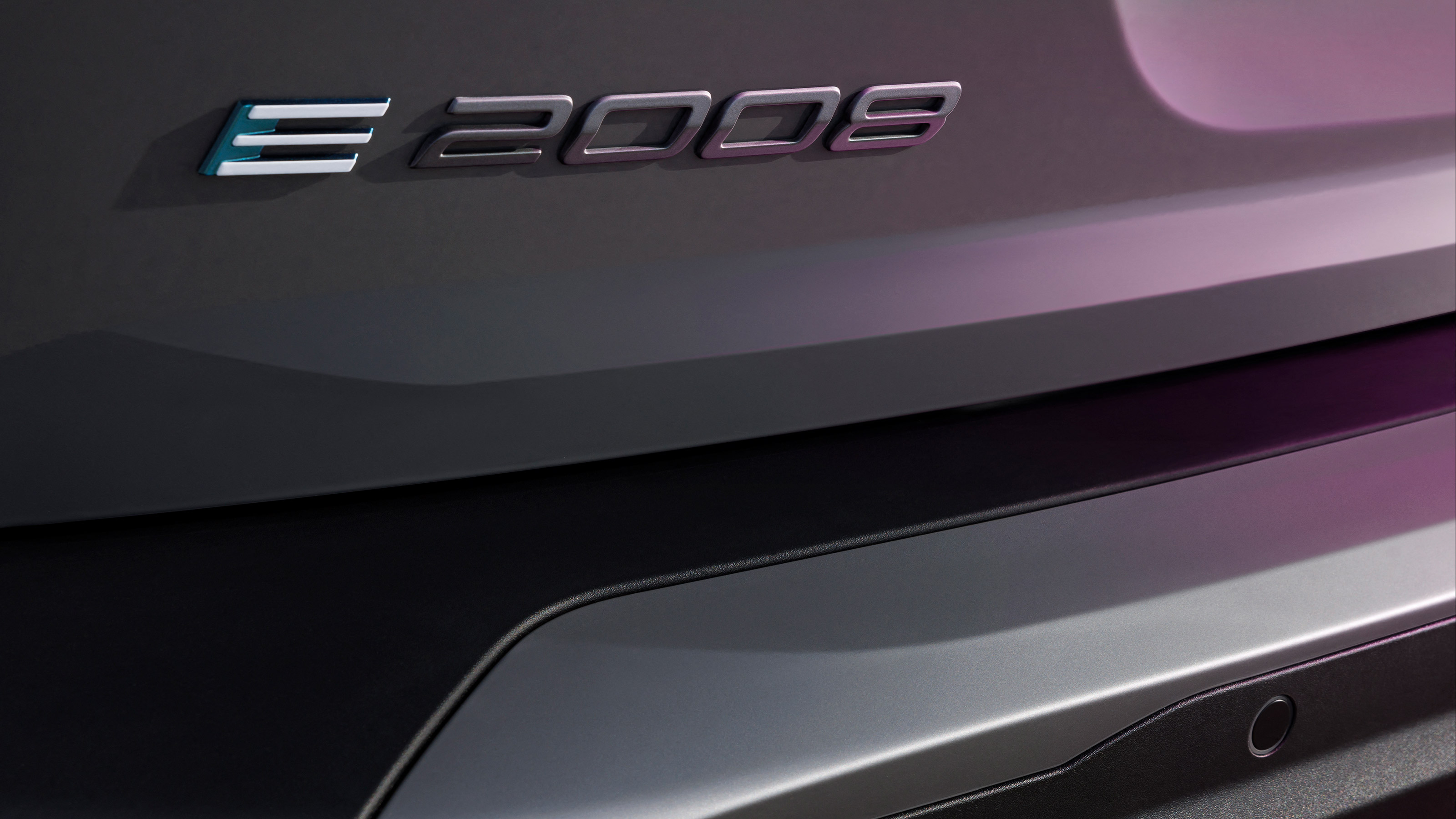 2023 Peugeot e-2008 - badge