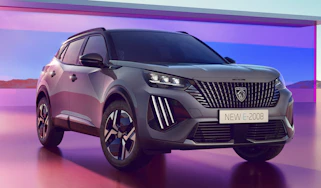 2023 Peugeot e-2008 - header