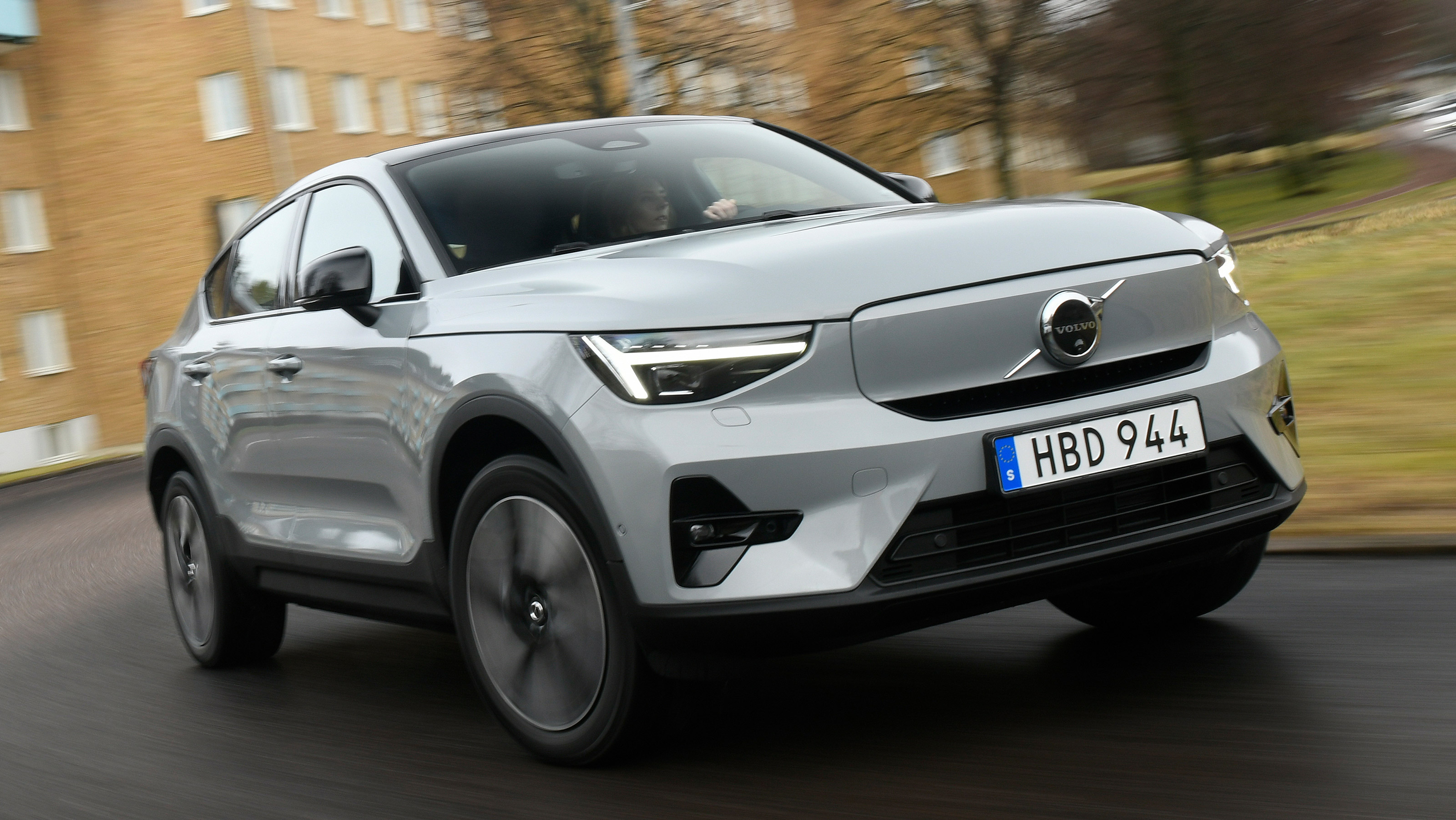 2023 Volvo C40 recharge - front 2