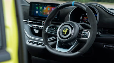 Abarth 500e - interior