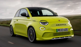 Abarth 500e - header