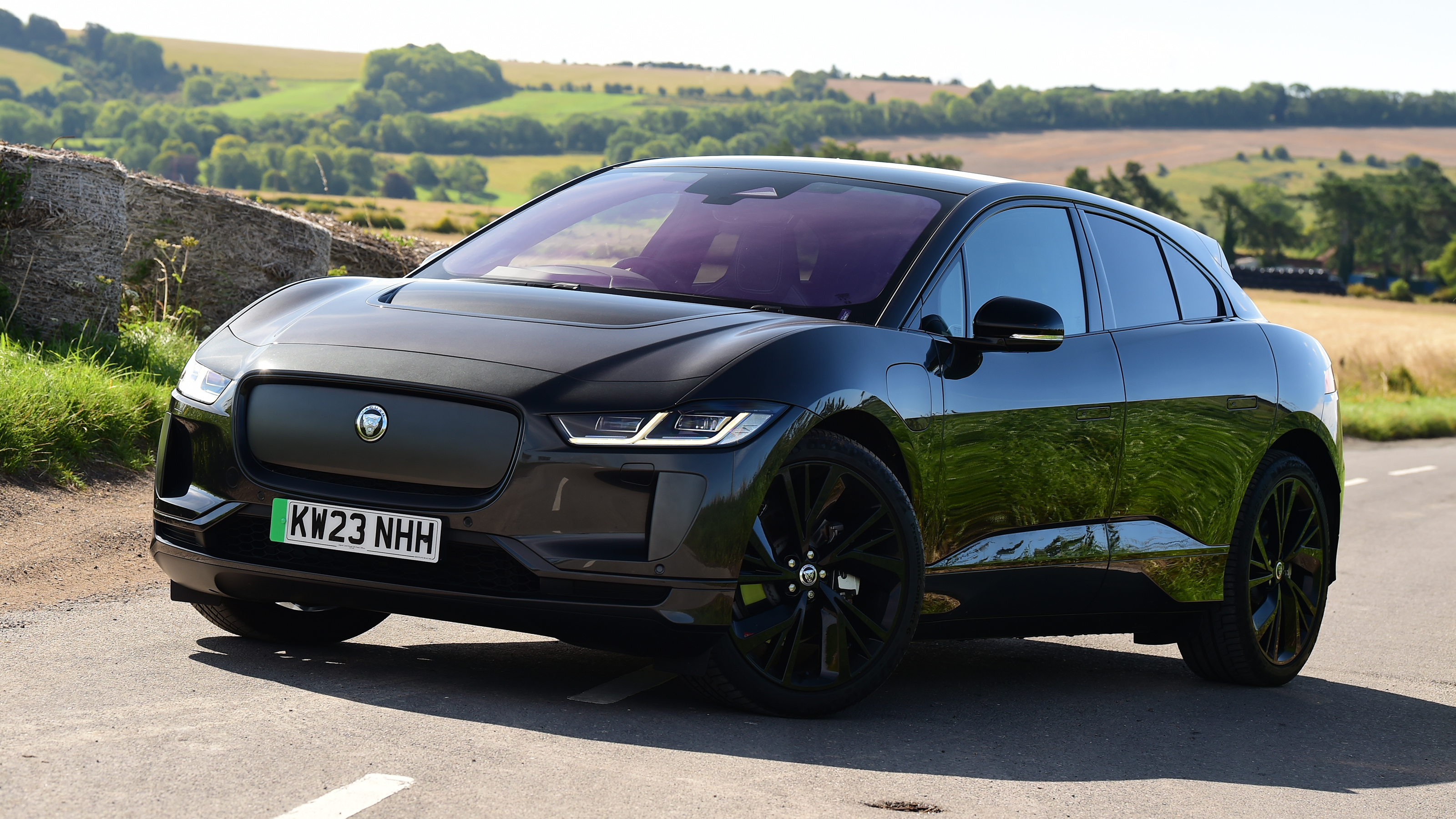 Jaguar I-Pace - front 2