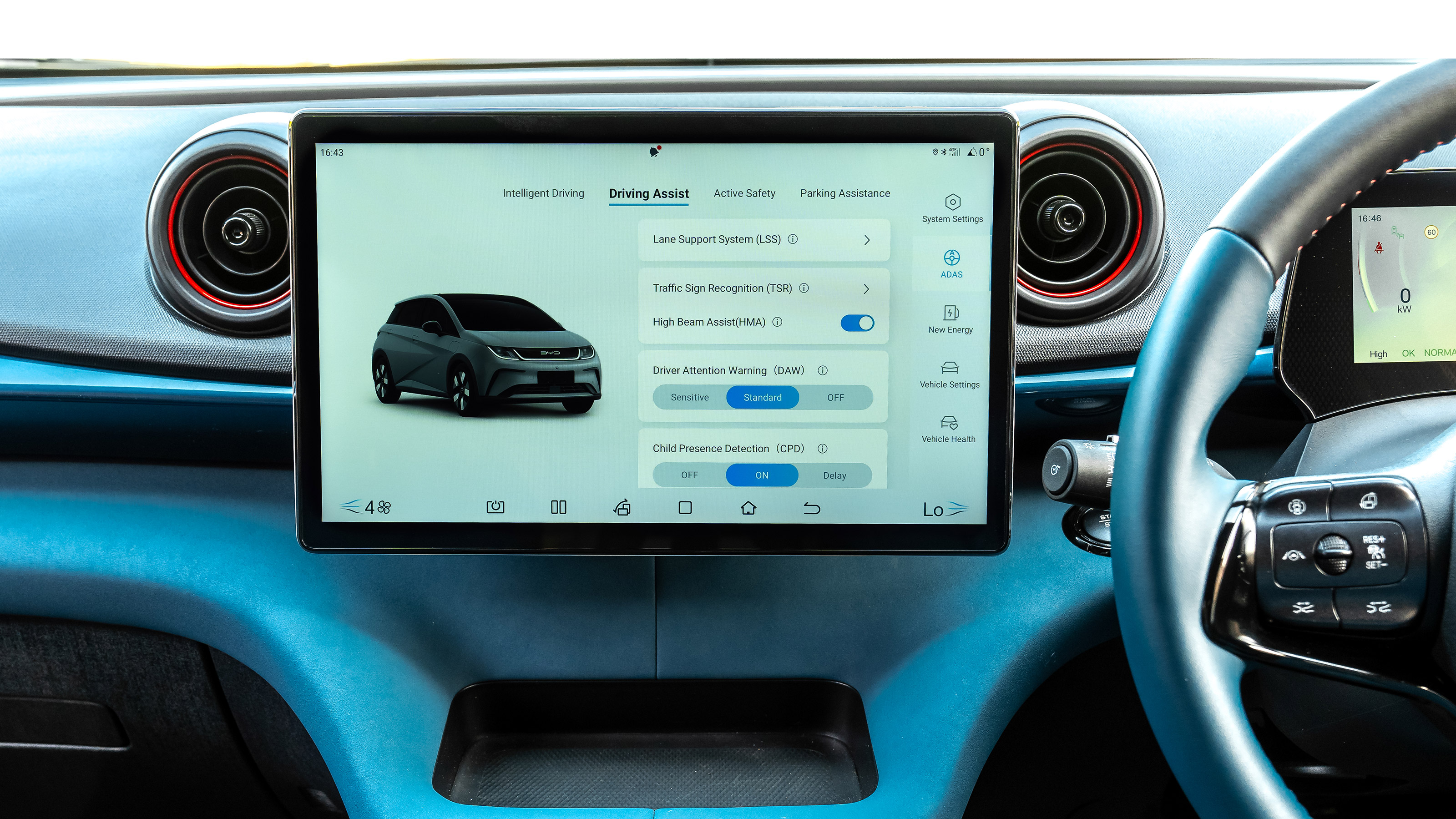 BYD Dolphin - touchscreen
