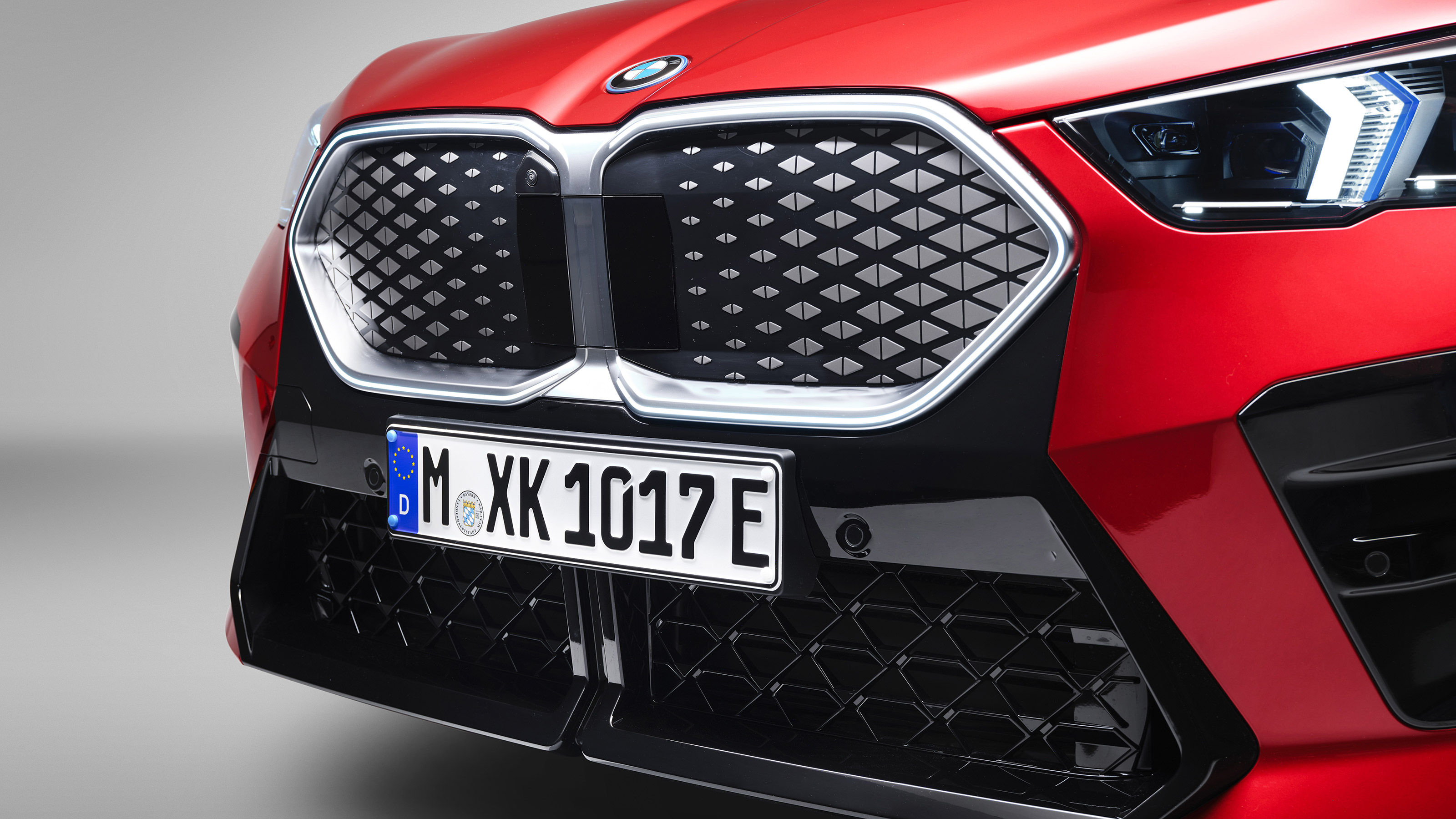 BMW iX2 - grille
