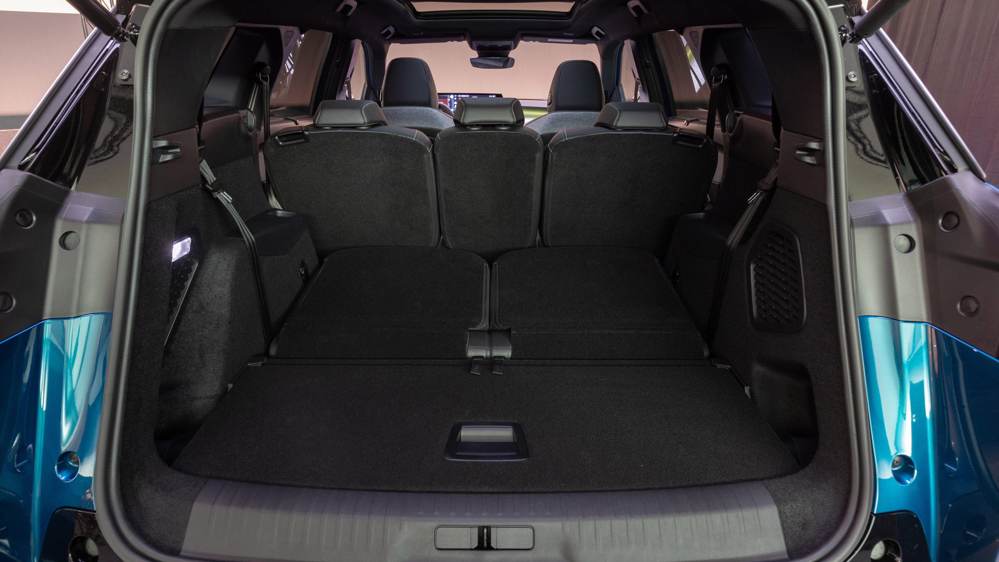 Peugeot E-5008 - boot