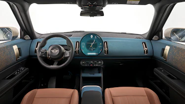 MINI Countryman Electric - interior