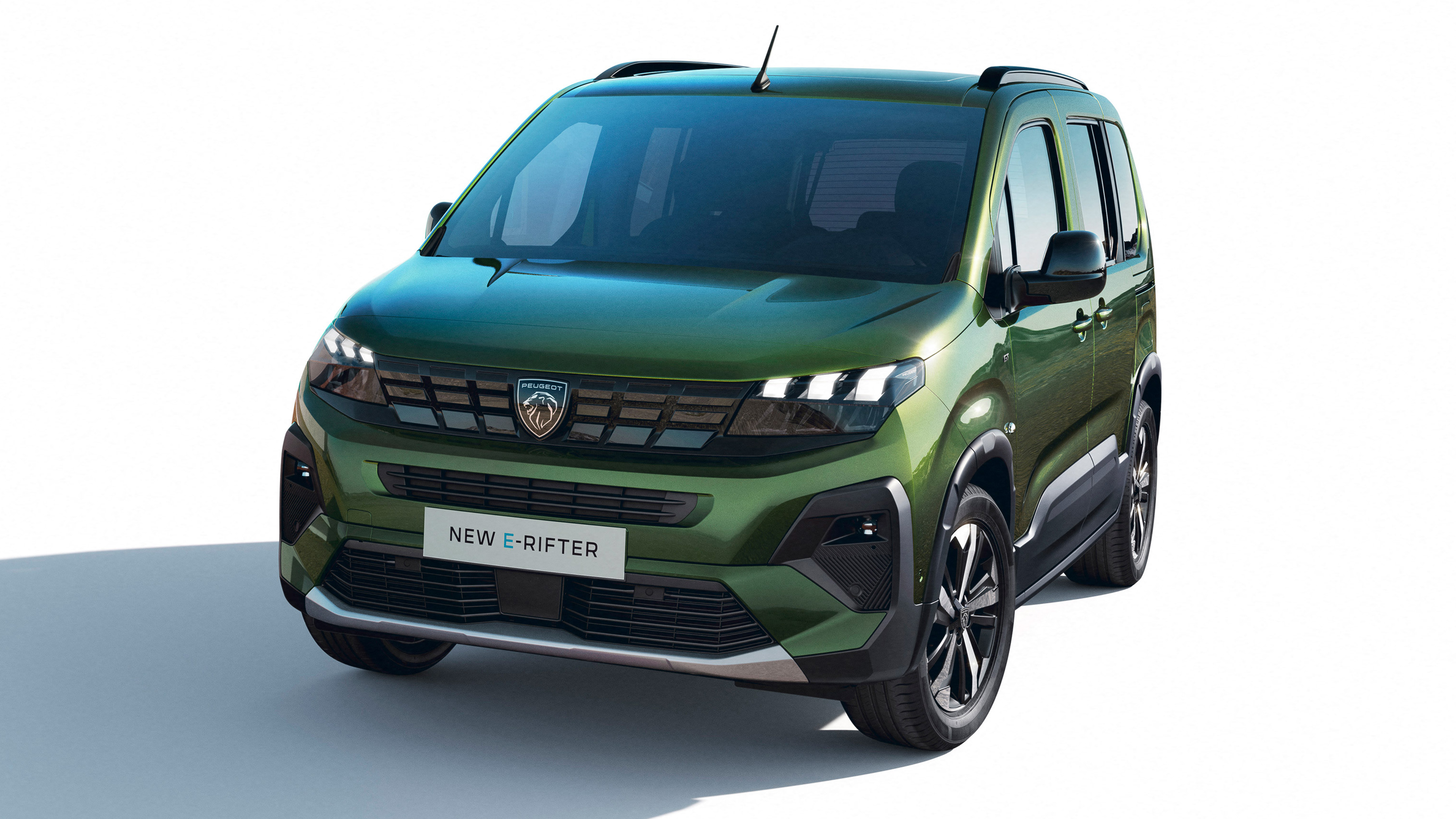 New Peugeot E-Rifter 2023 facelift lights