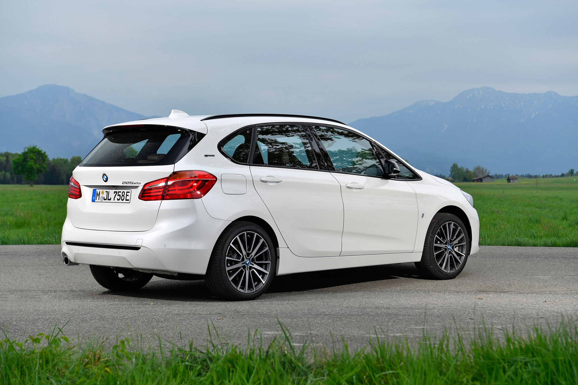 BMW 225xe hybrid