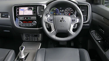 Outlander dashboard