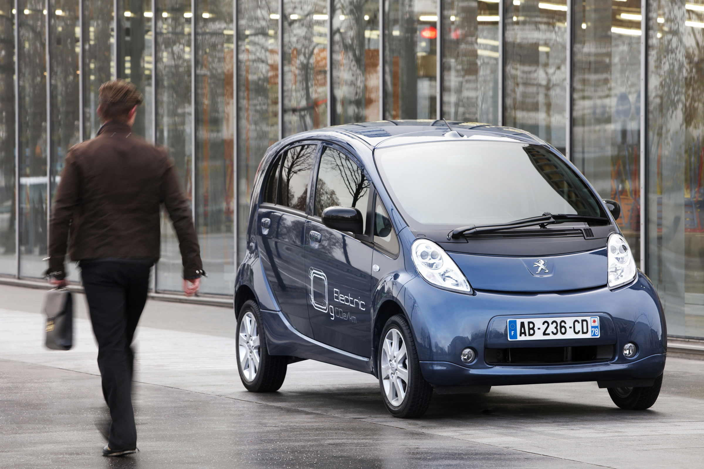 Peugeot iON