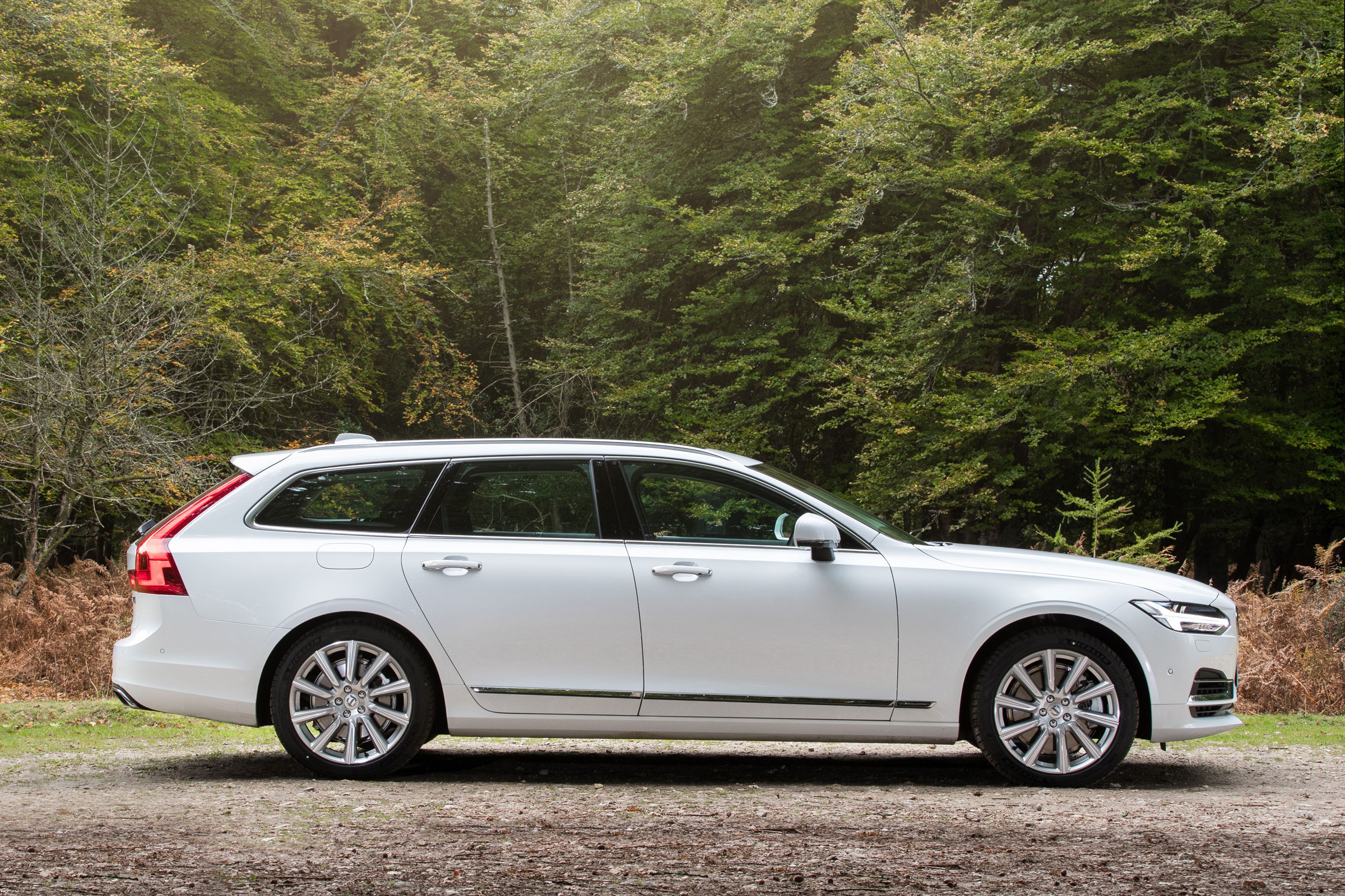 Volvo V90 Recharge