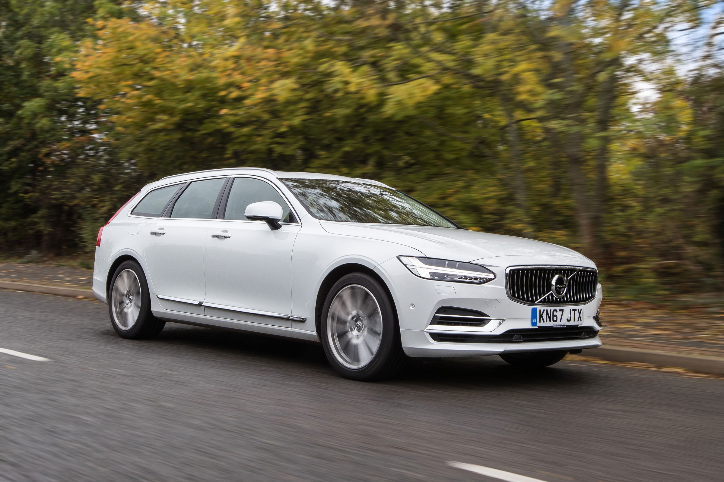 Volvo V90 Recharge