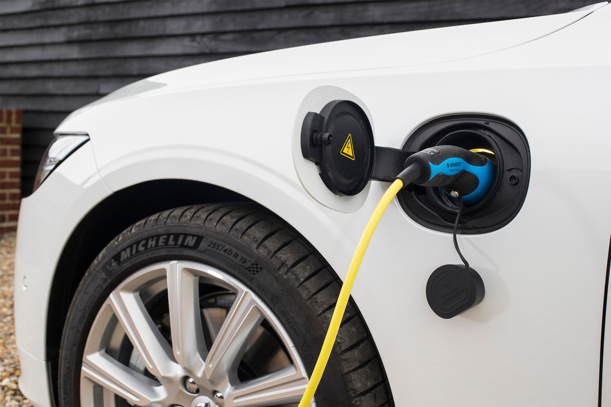Volvo V90 Recharge