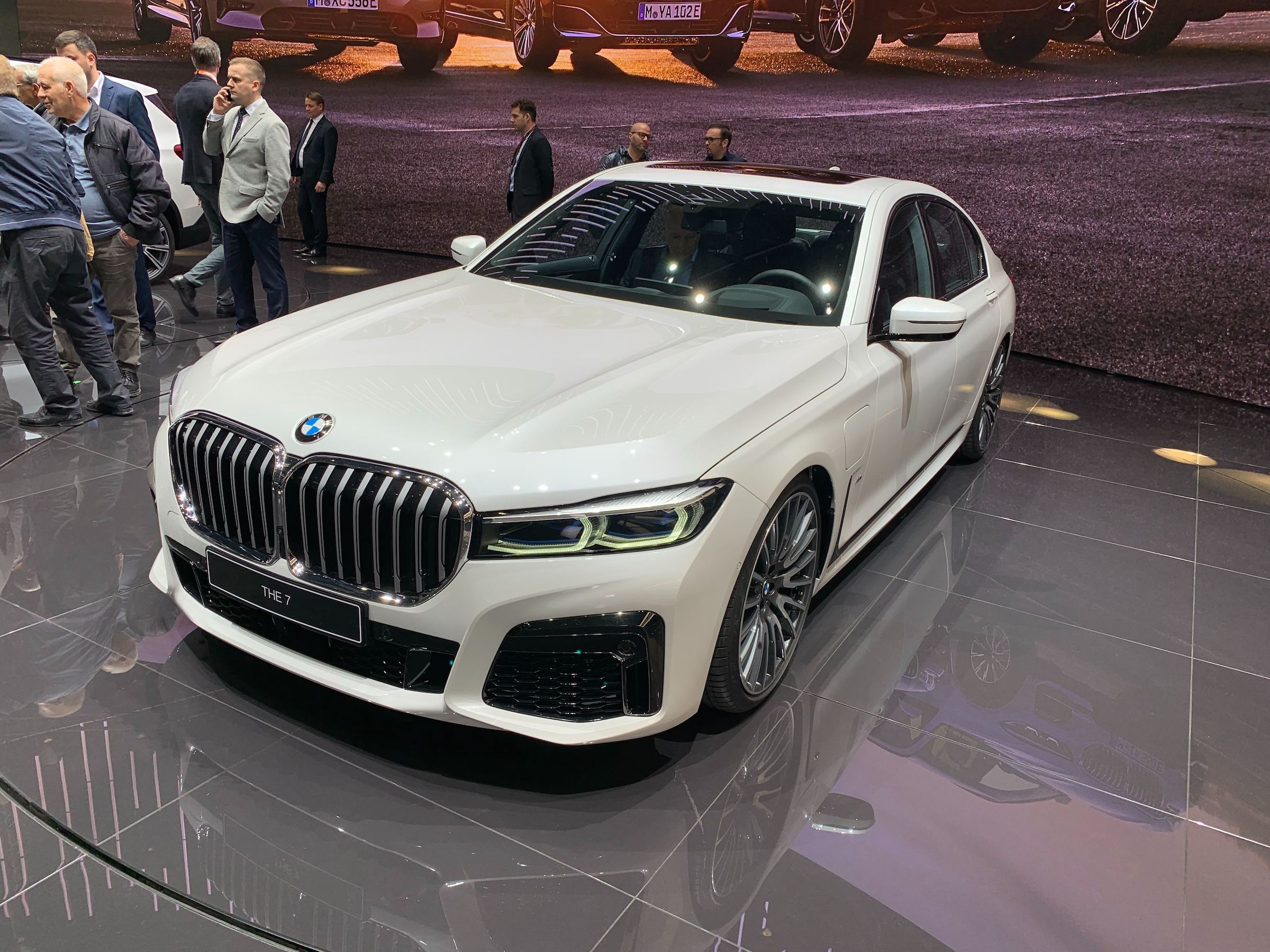 BMW 745e