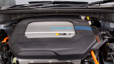 Hyundai UK demonstrates the Hydrogen-powered Nexo that not only produces completely clean emissions but also cleans up the air its engine ingests, thanks to a filtration system developed by s
