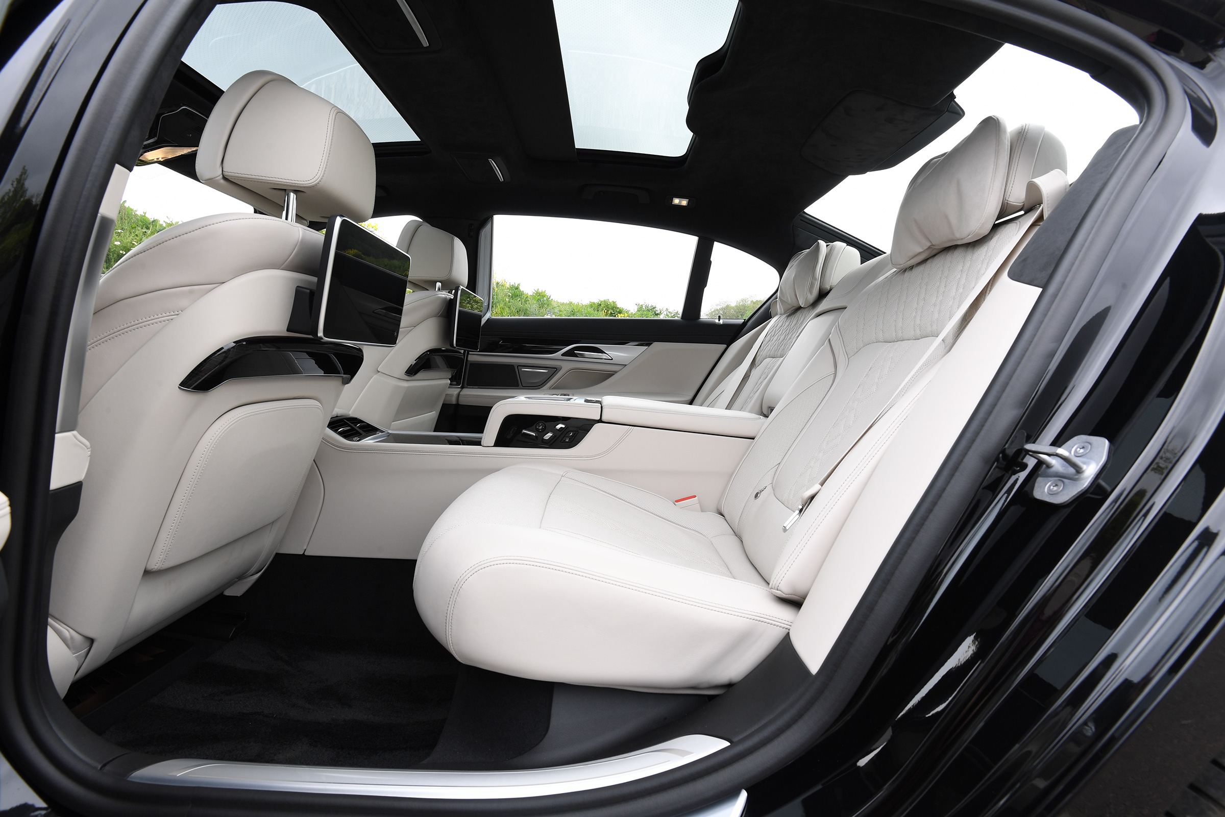 BMW 7 Series hybrid