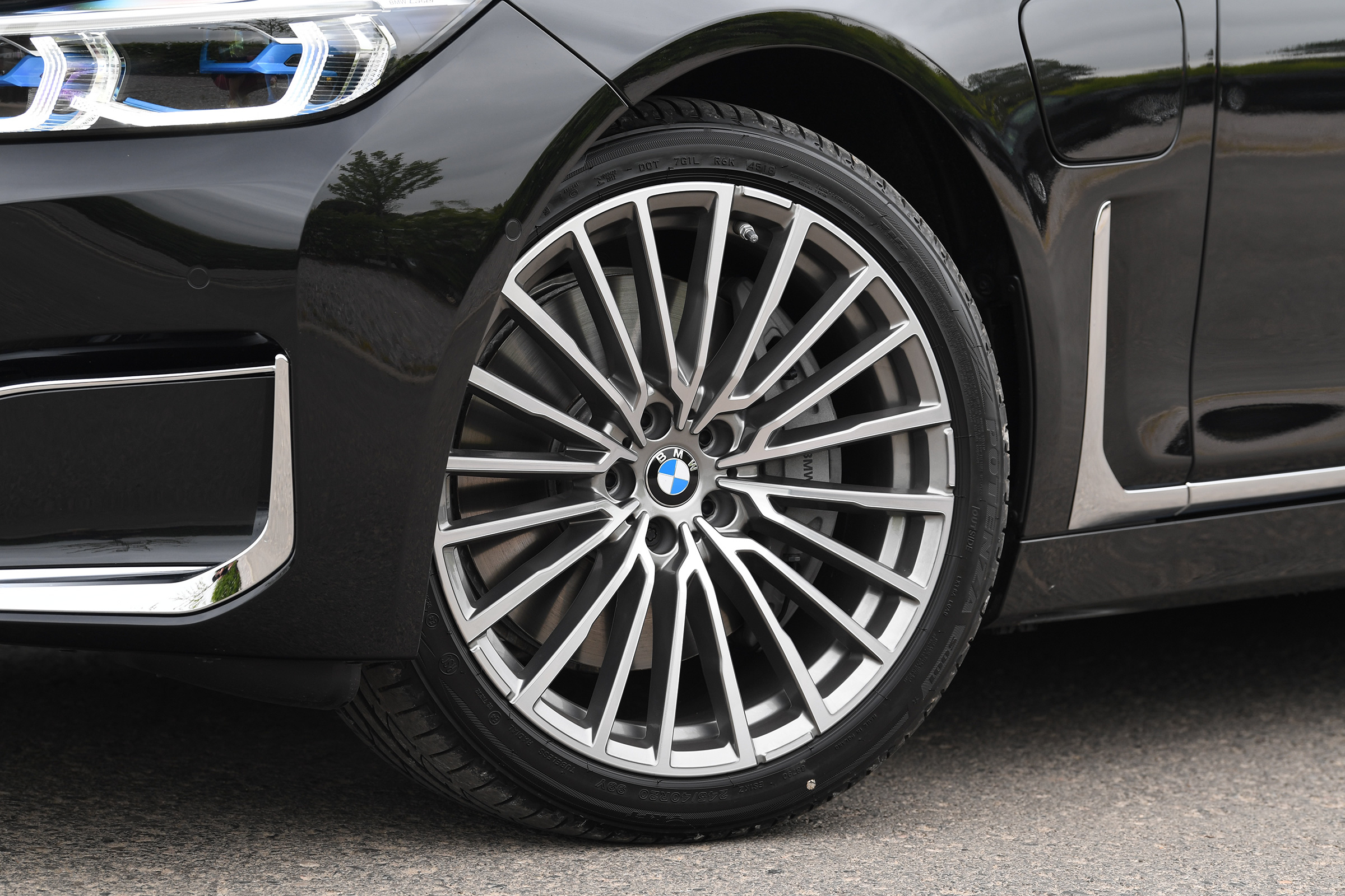 BMW 7 Series hybrid