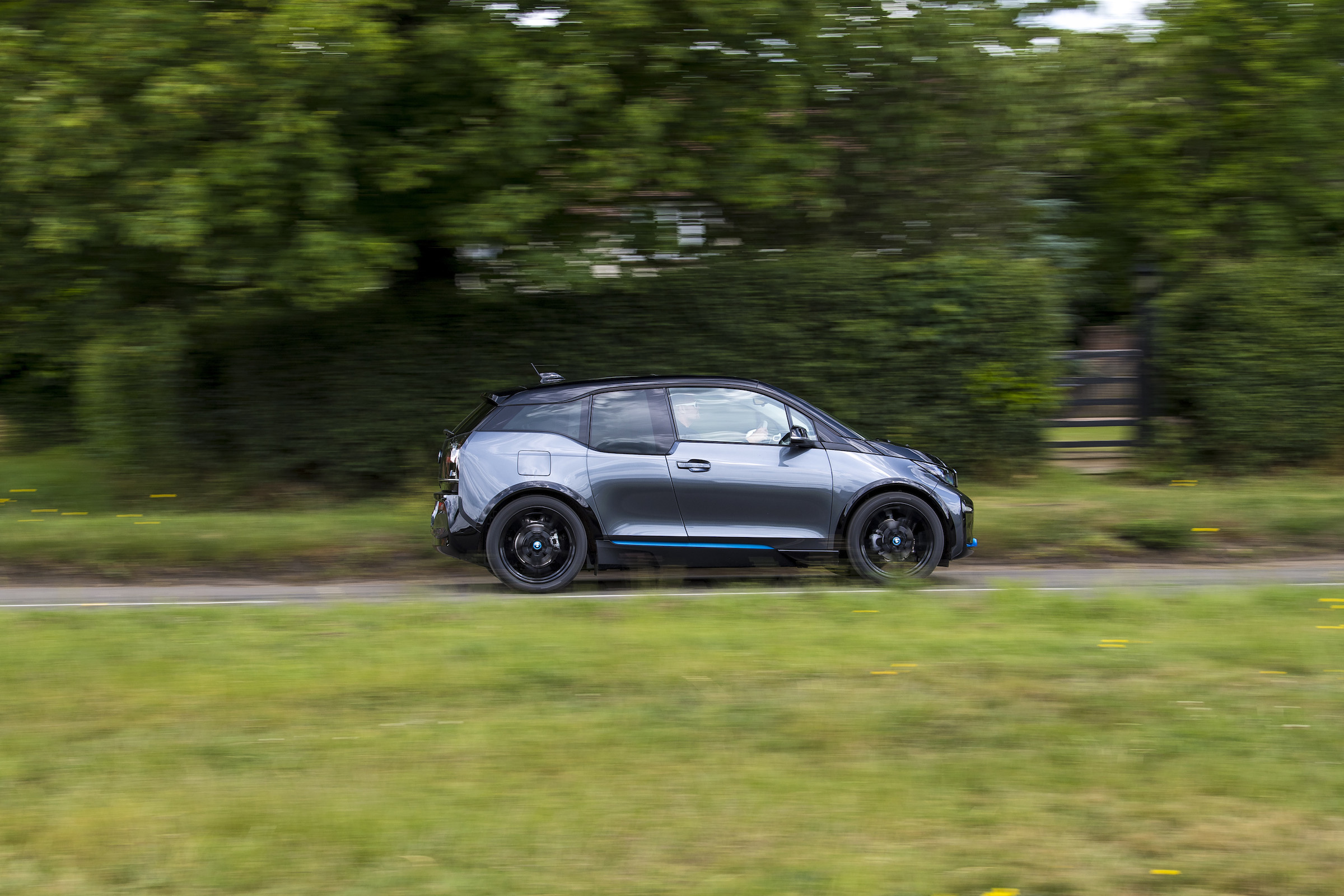 i3