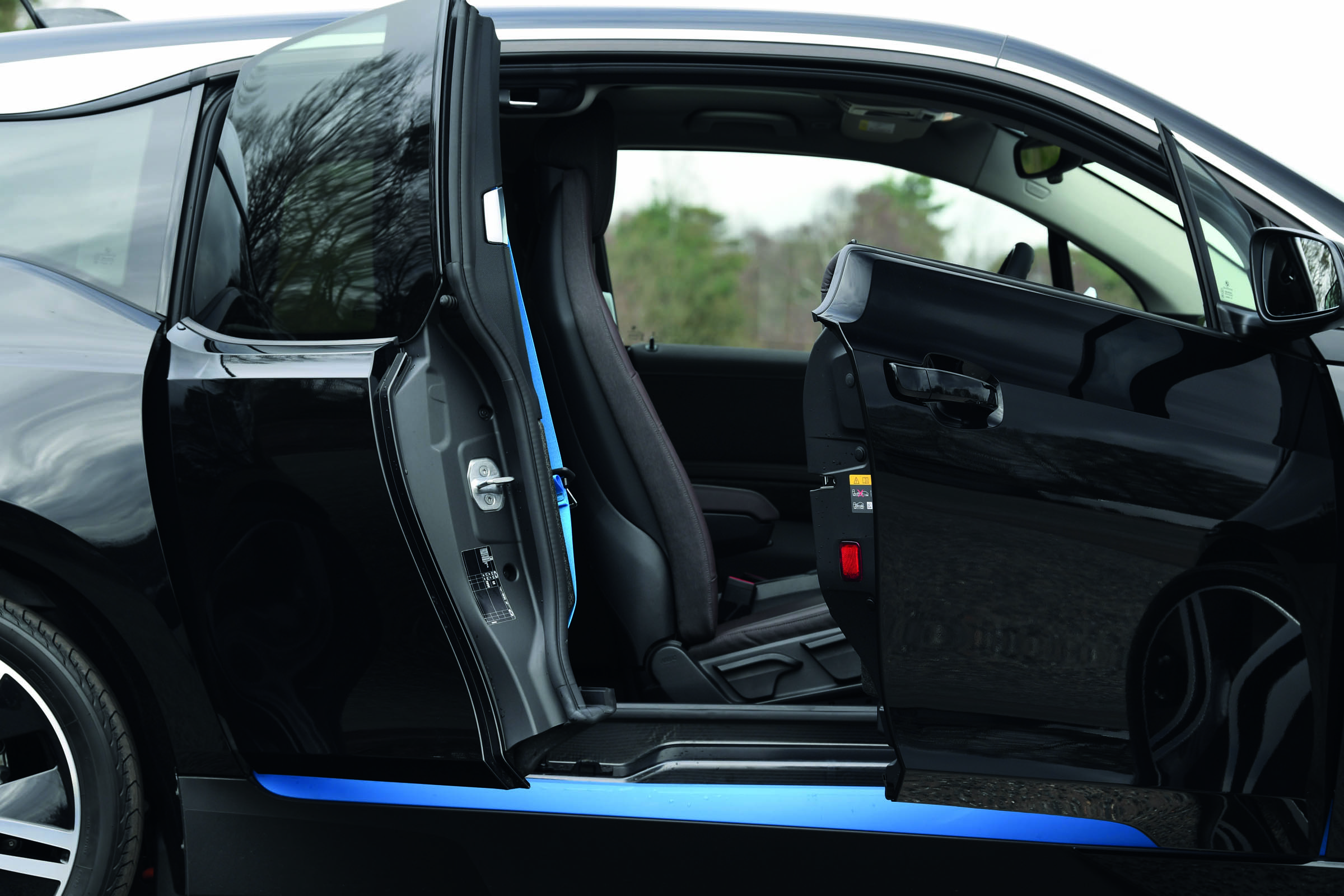 BMW i3 doors