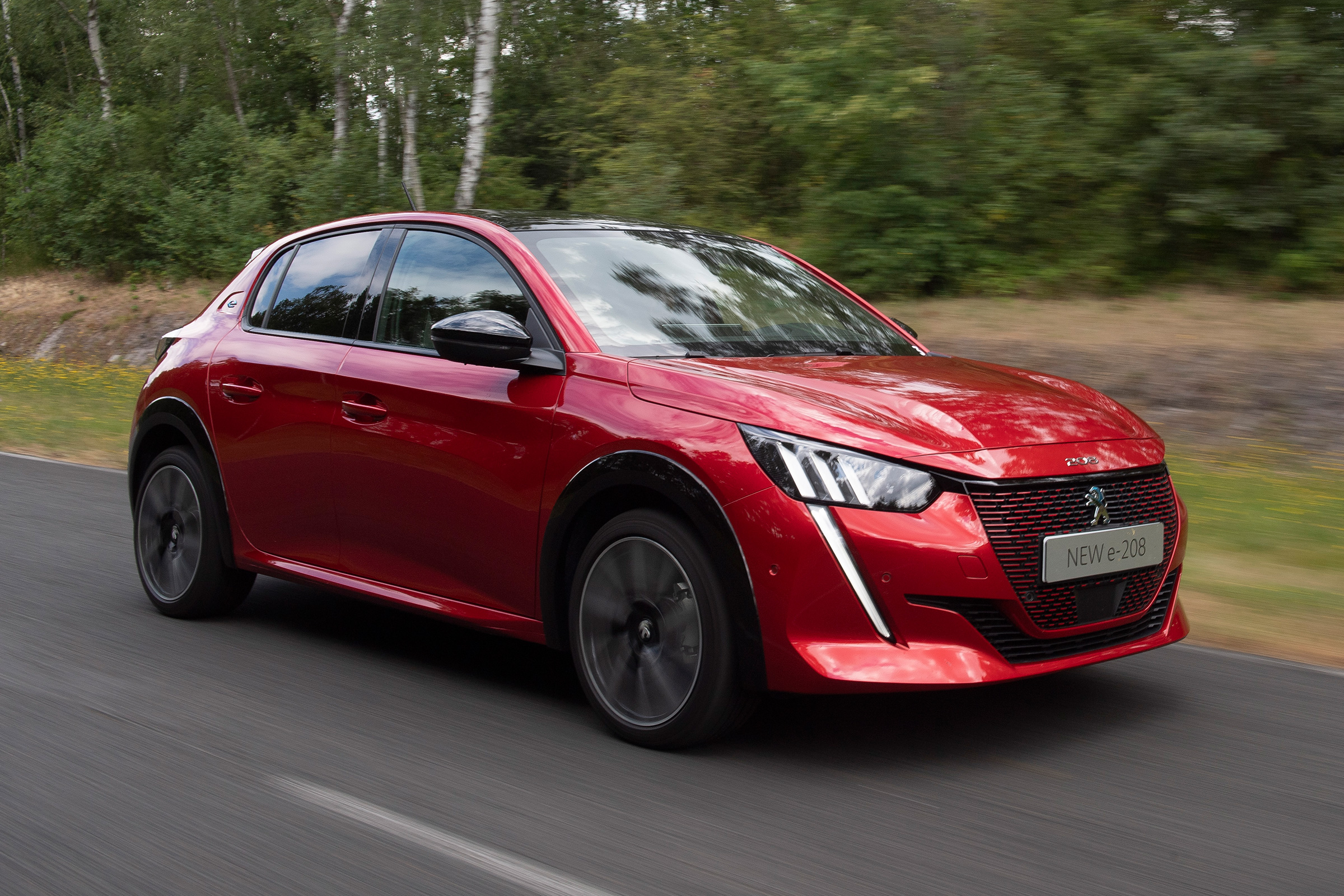 Peugeot e-208