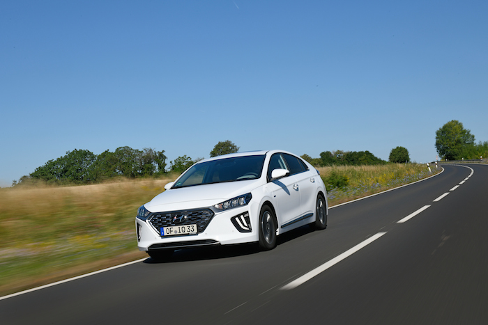 Hyundai Ioniq Plug-In 2020 pictures